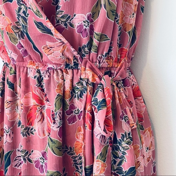 New! BAND OF GYPSIES midi floral midi dress Nwt floral faux wrap vneck - Picture 4 of 11